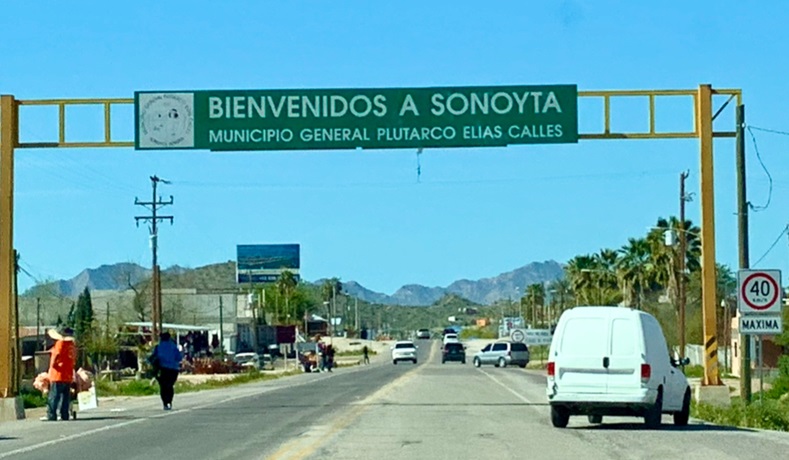 welcome-to-sonoyta-sign-before-highway-8